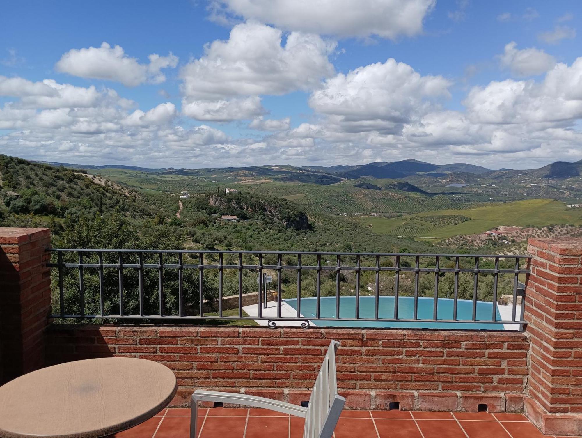 Hotel Rural Los Tadeos Zahara De La Sierra Buitenkant foto